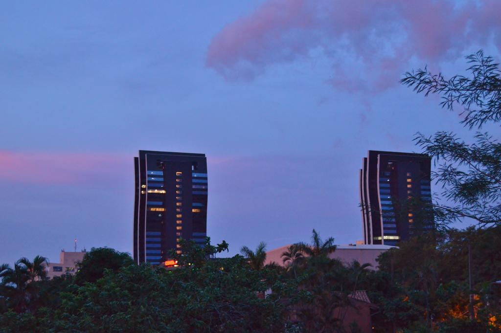 Aparthotel La Riviera Fernando de la Mora Exteriér fotografie